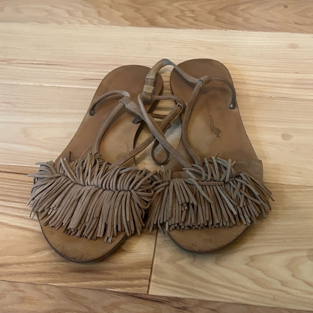 Banana republic fringe sandal